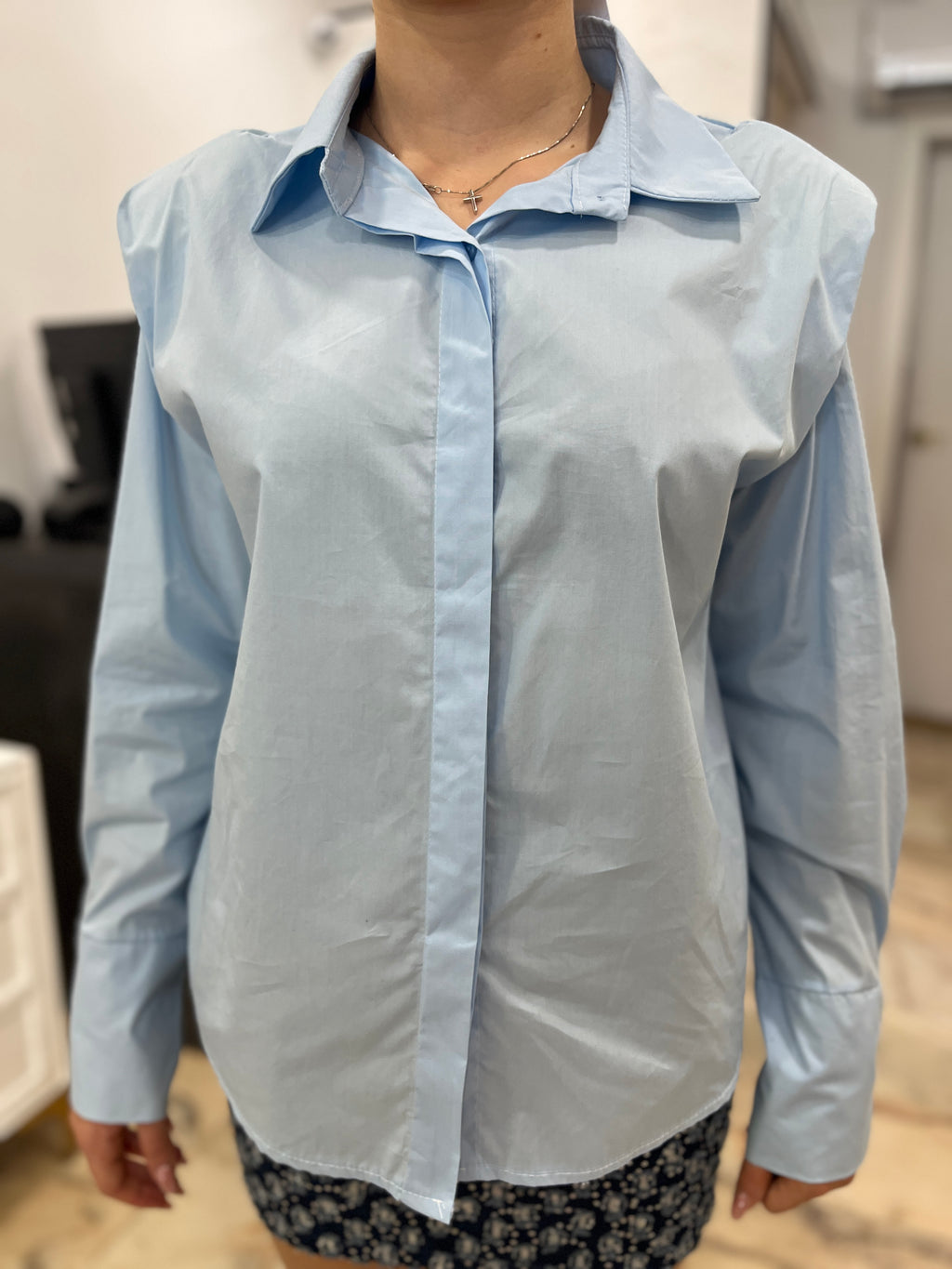 Camisa hombreras
