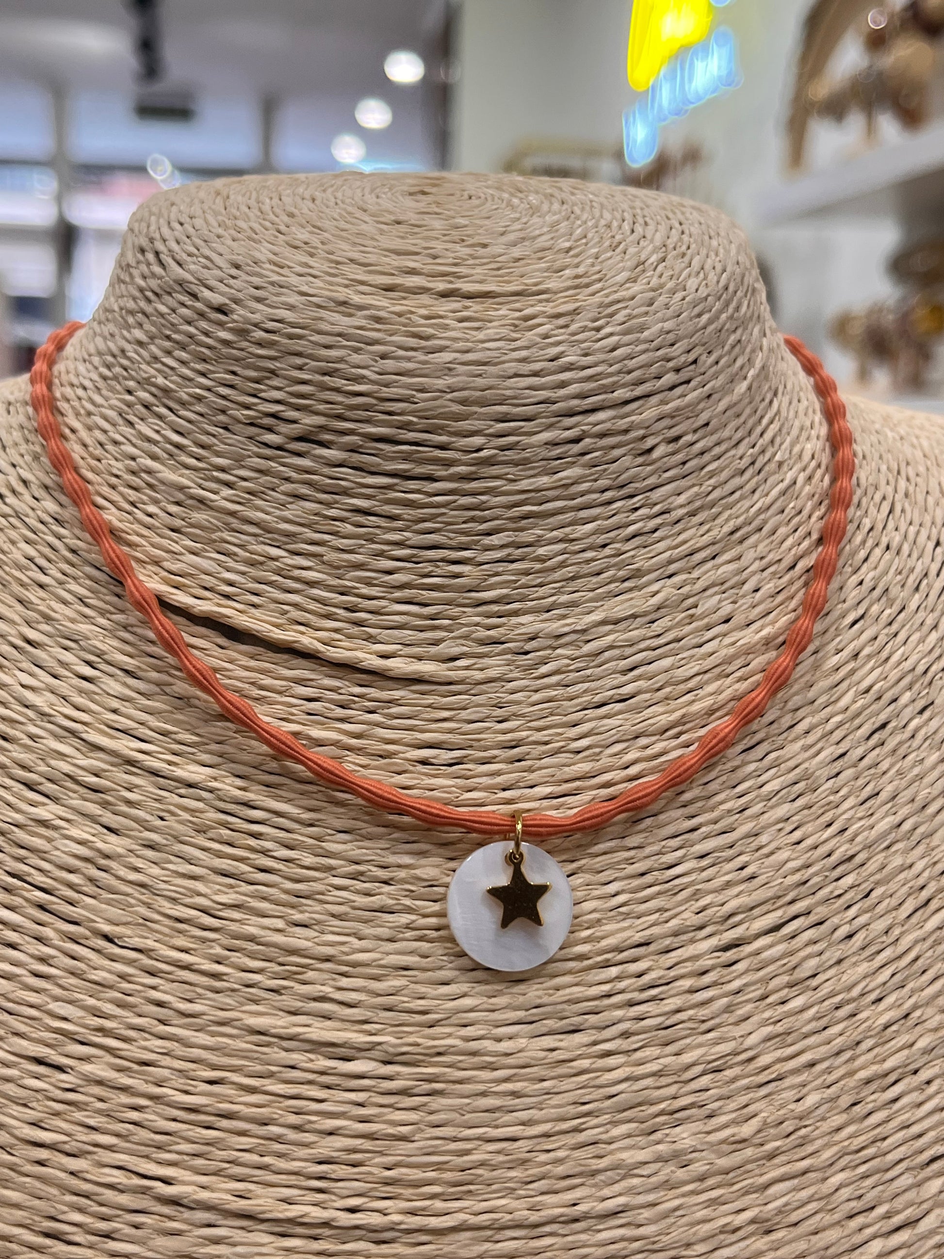 Collar nácar