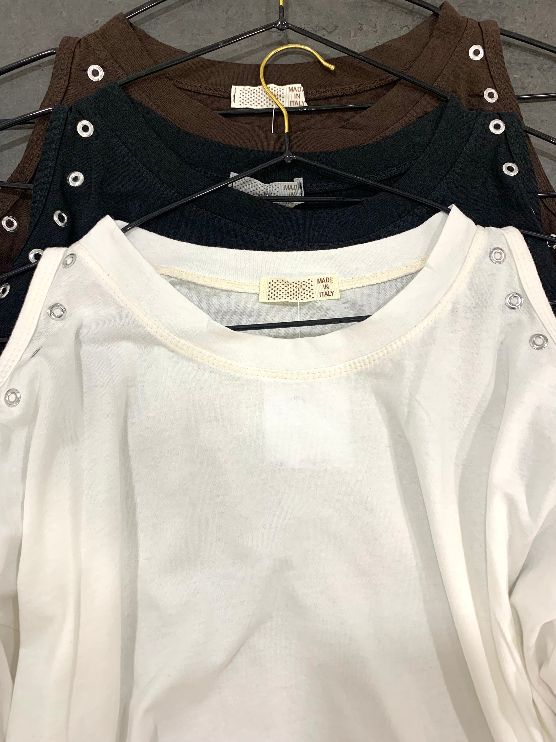 Camiseta detalle hombros