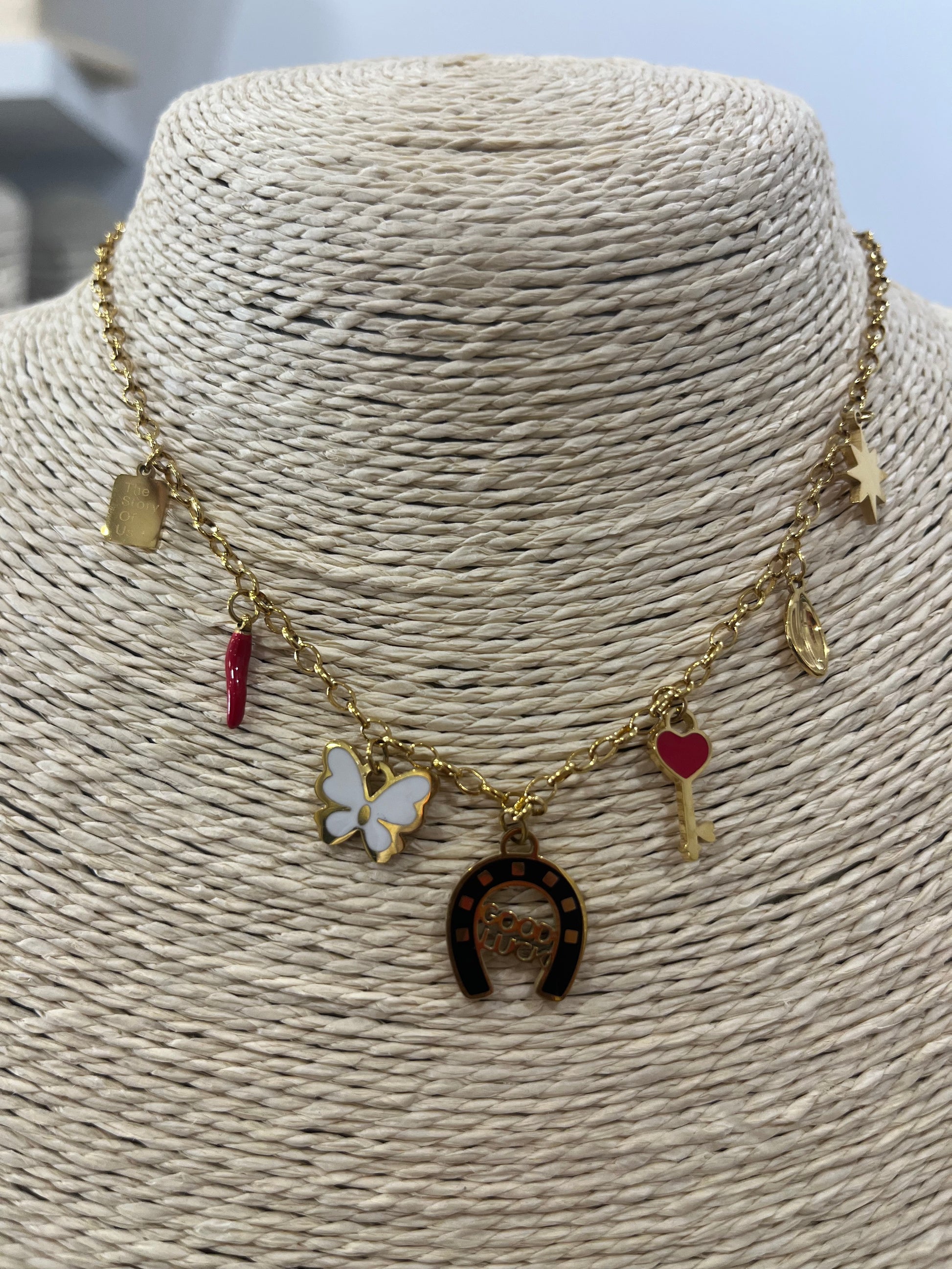 COLLAR