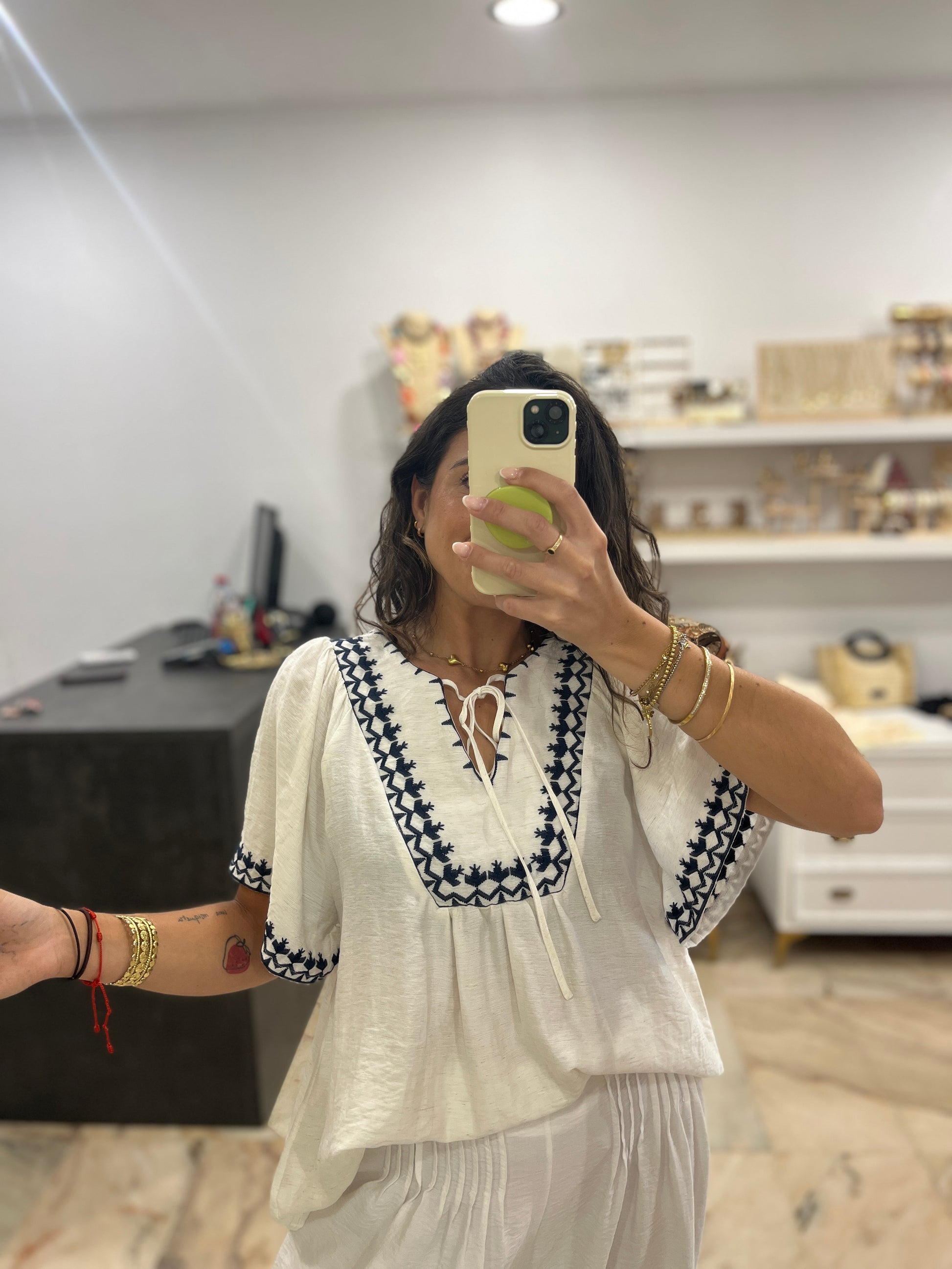 BLUSA