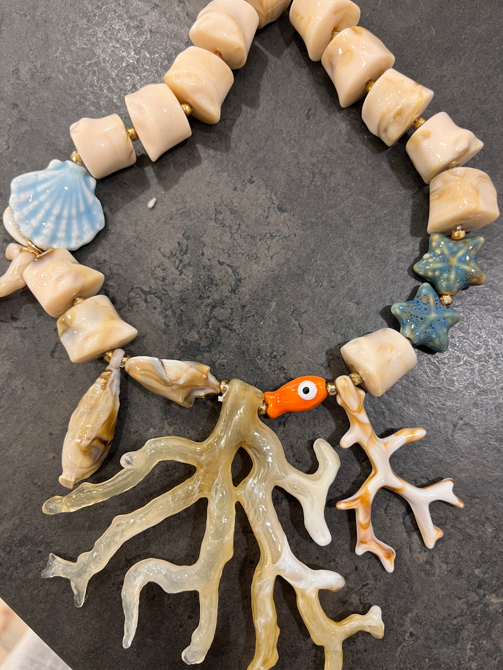 COLLAR CORAL
