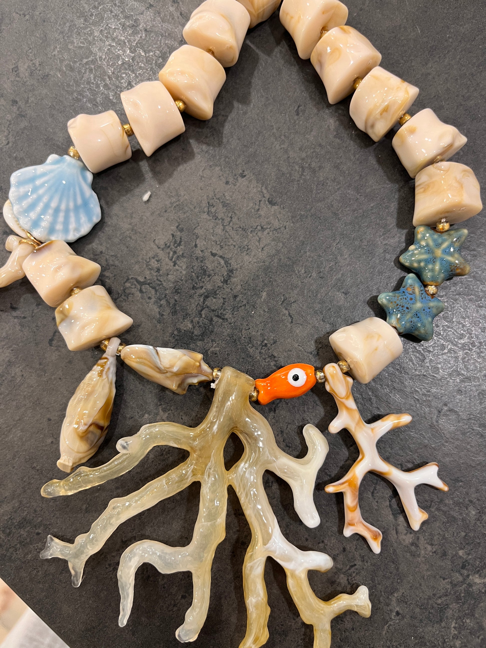 COLLAR CORAL