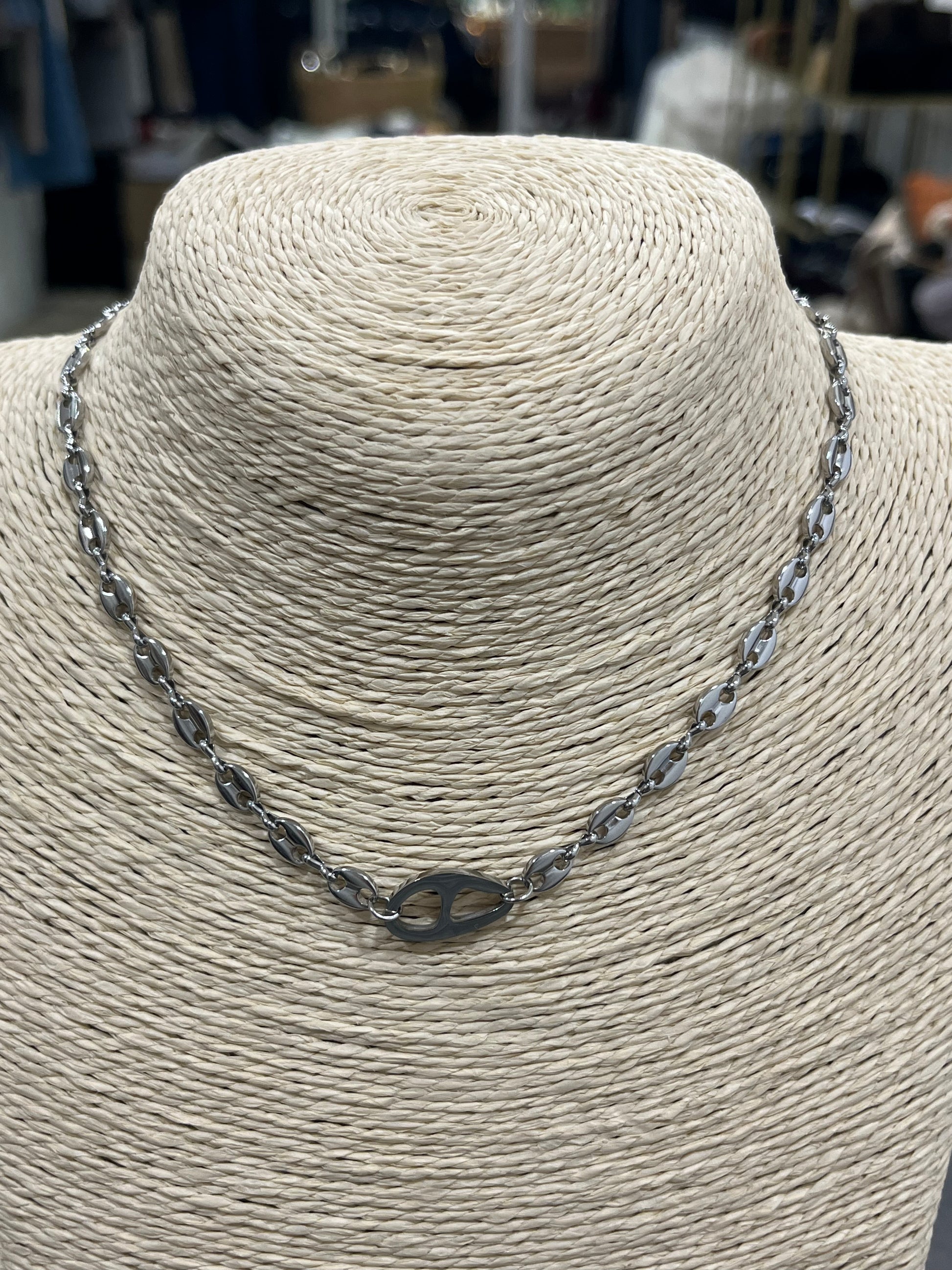 COLLAR