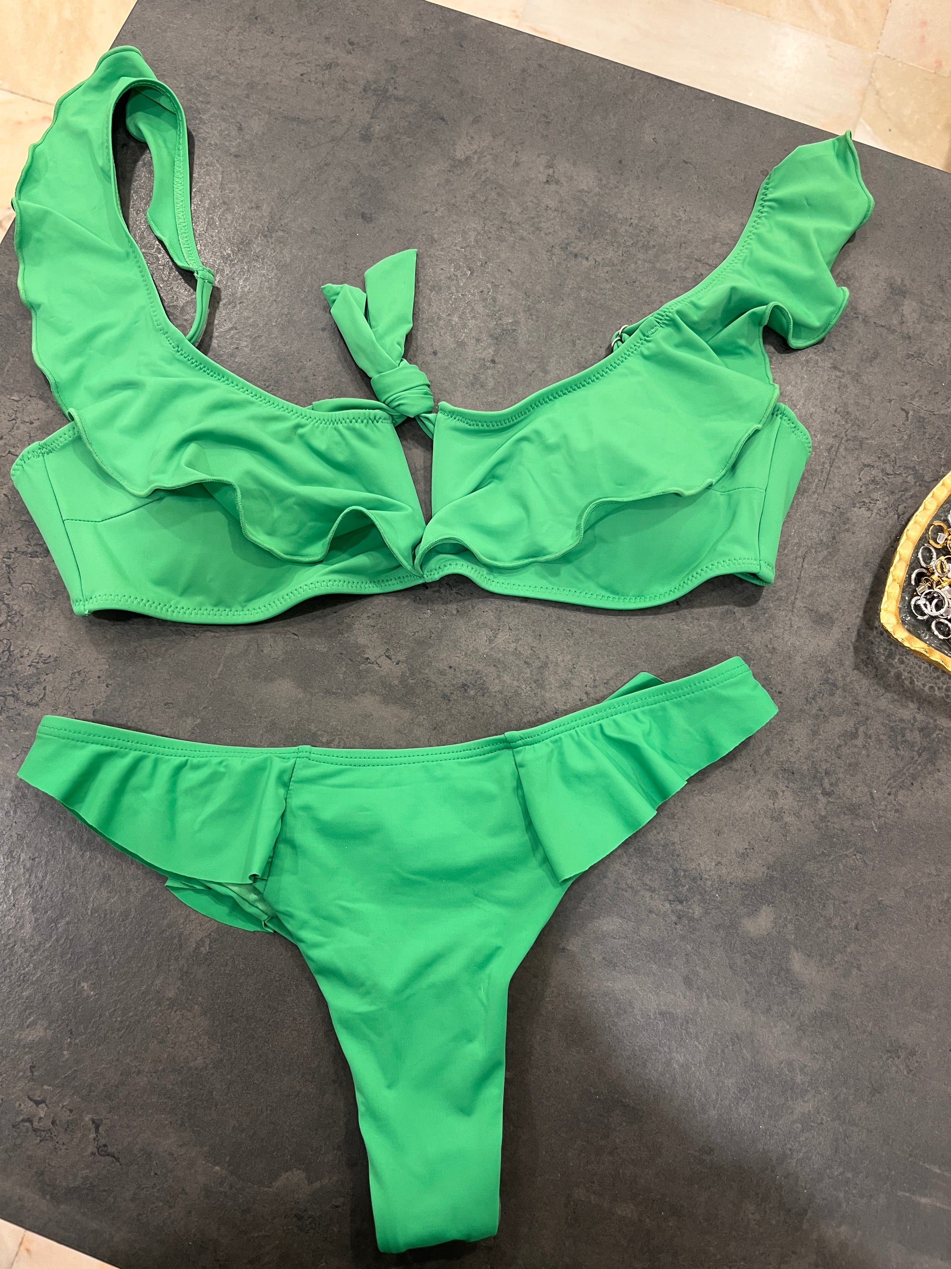 BIKINI VOLANTES