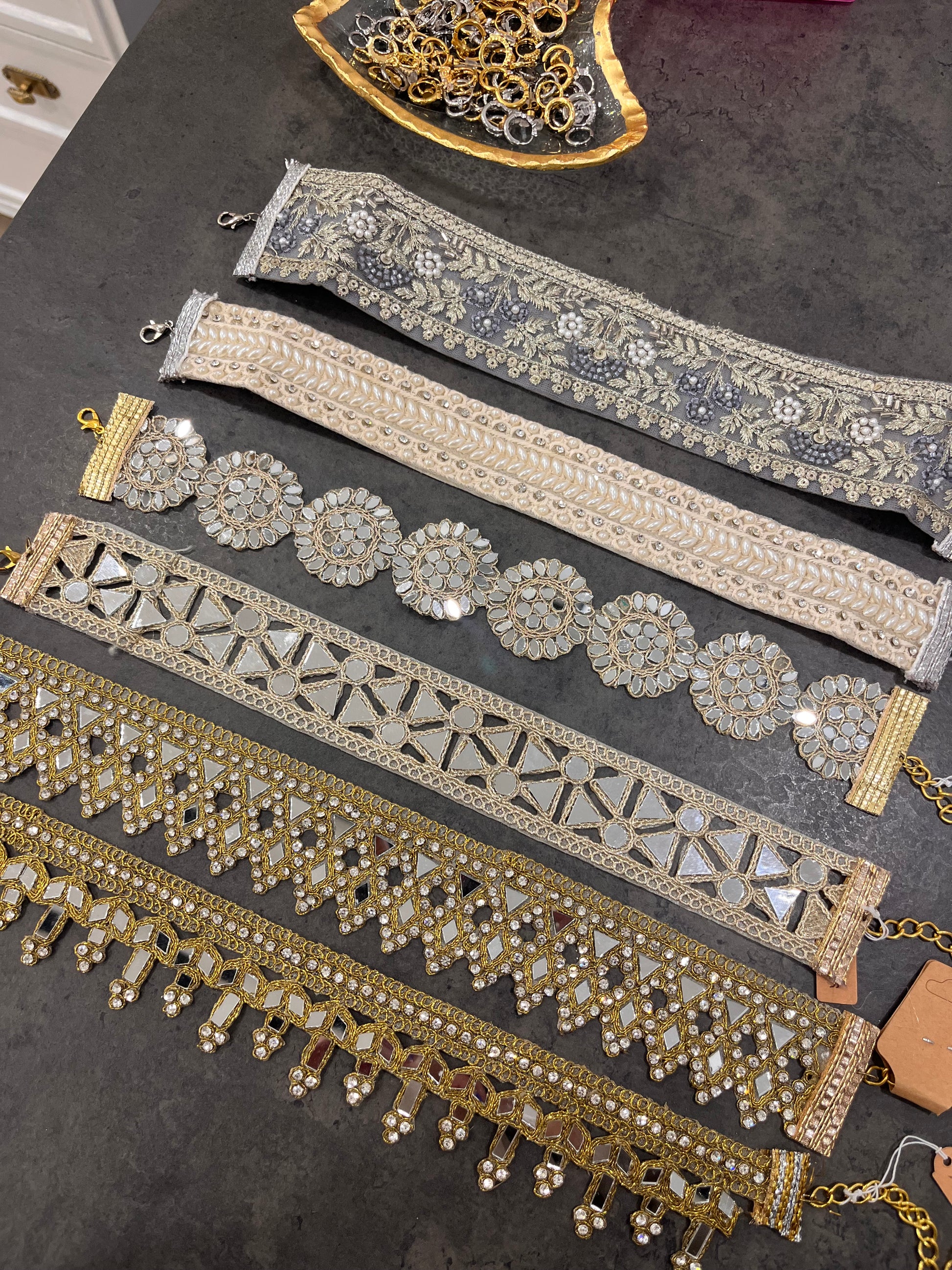 CHOKER BRILLO