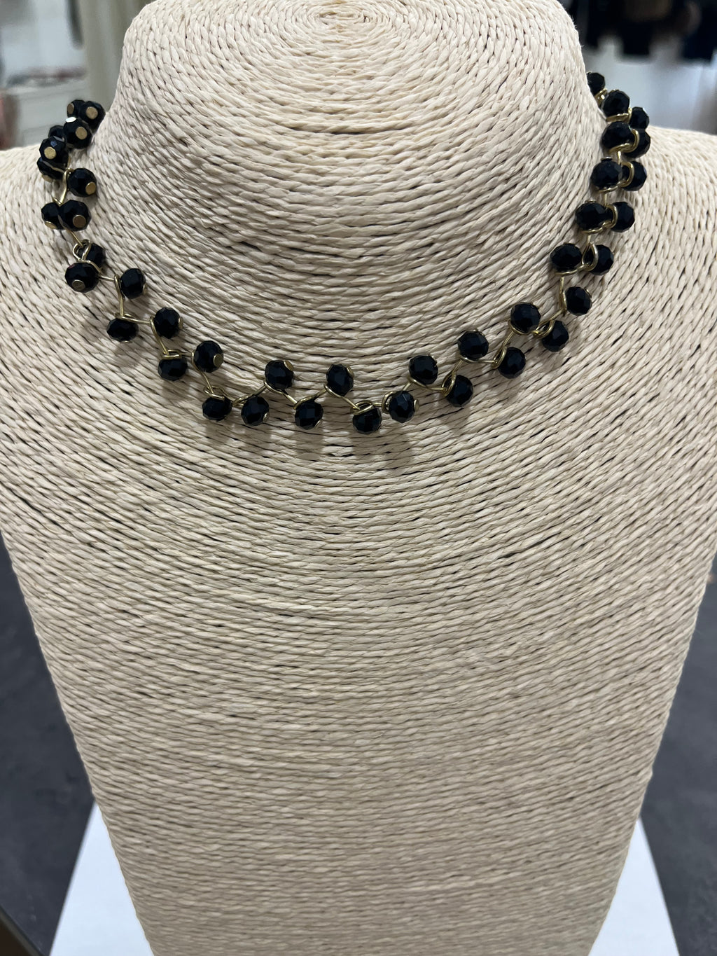 CHOKER