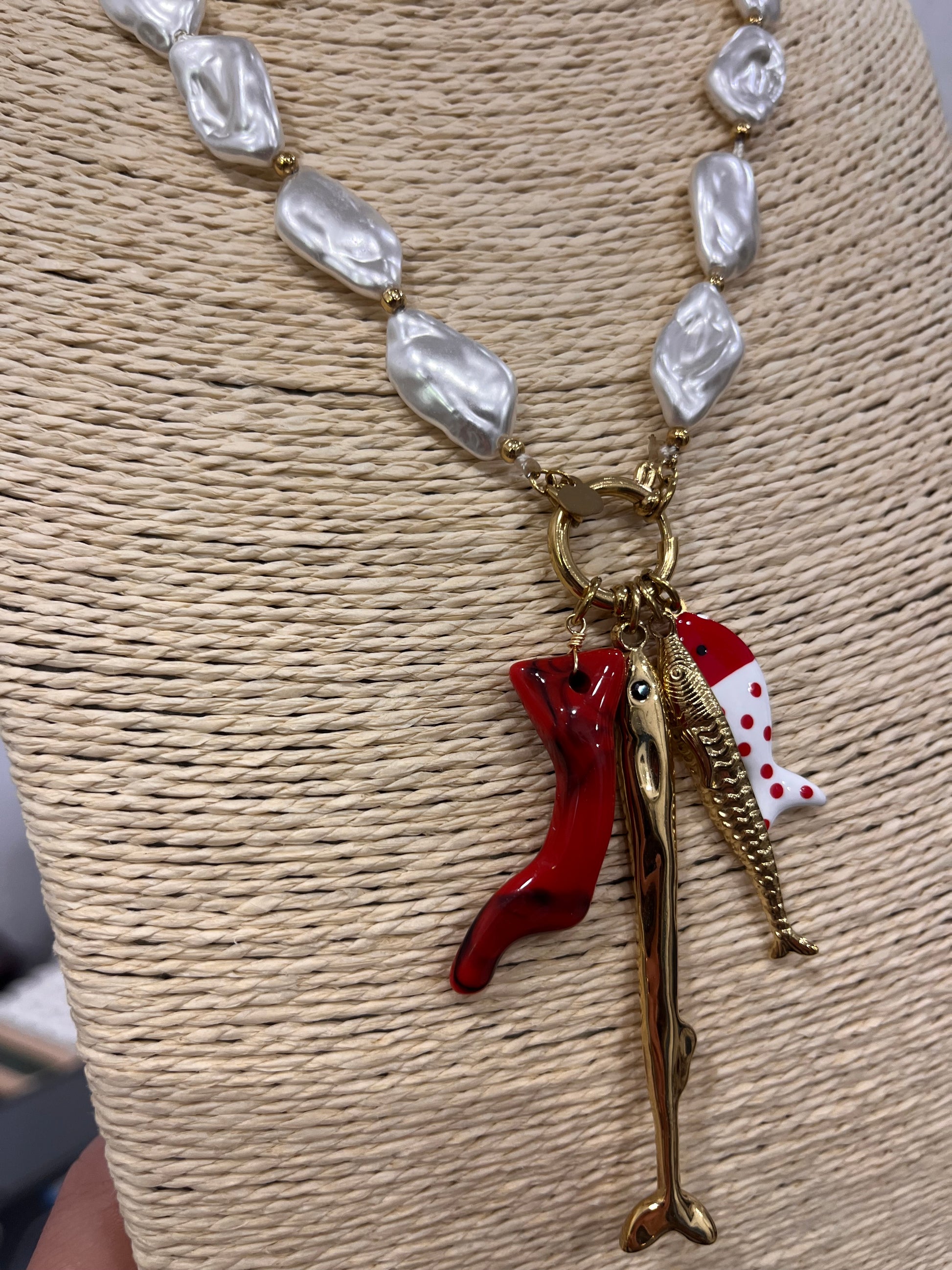 COLLAR