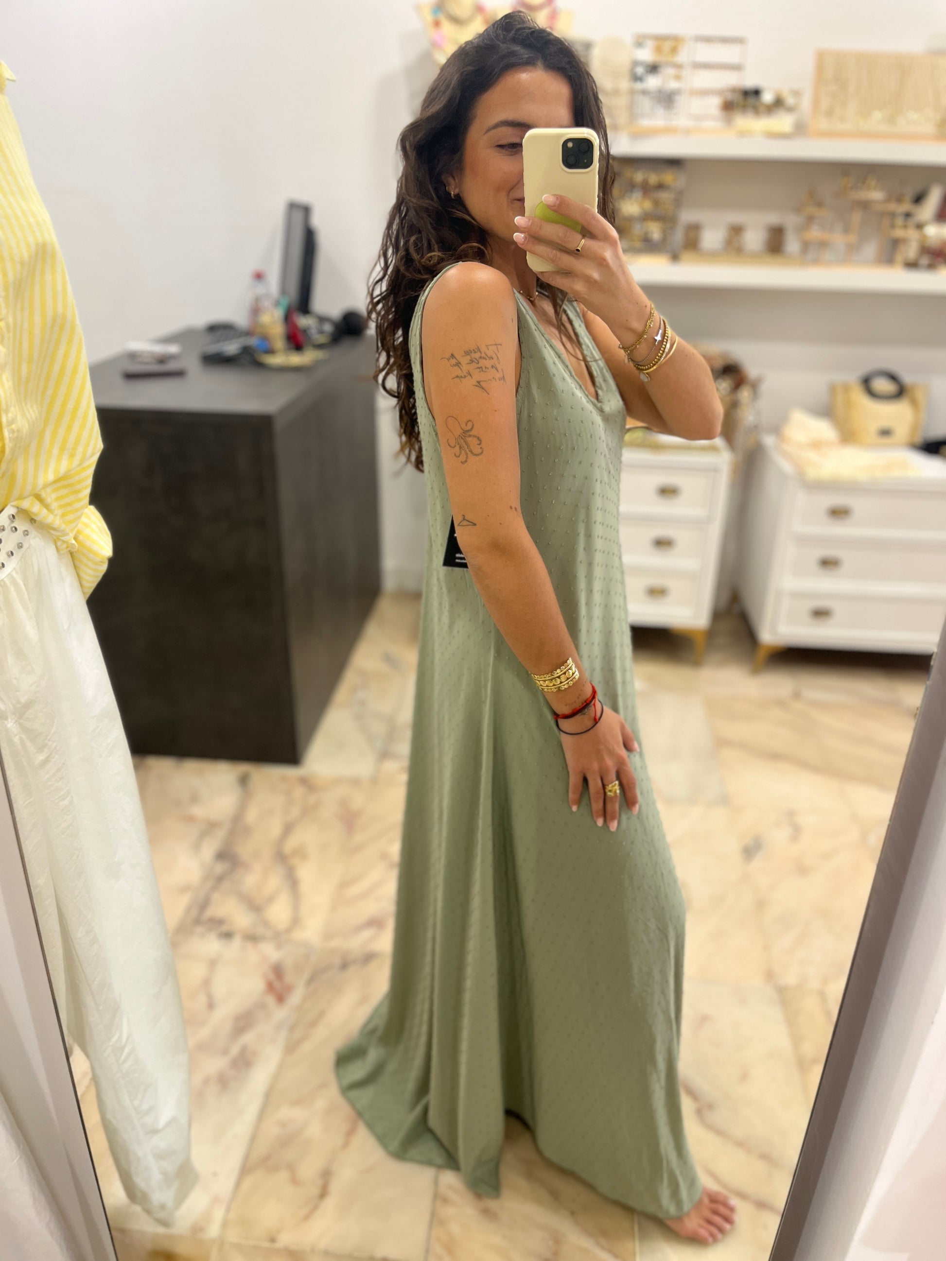 VESTIDO PLUMETI