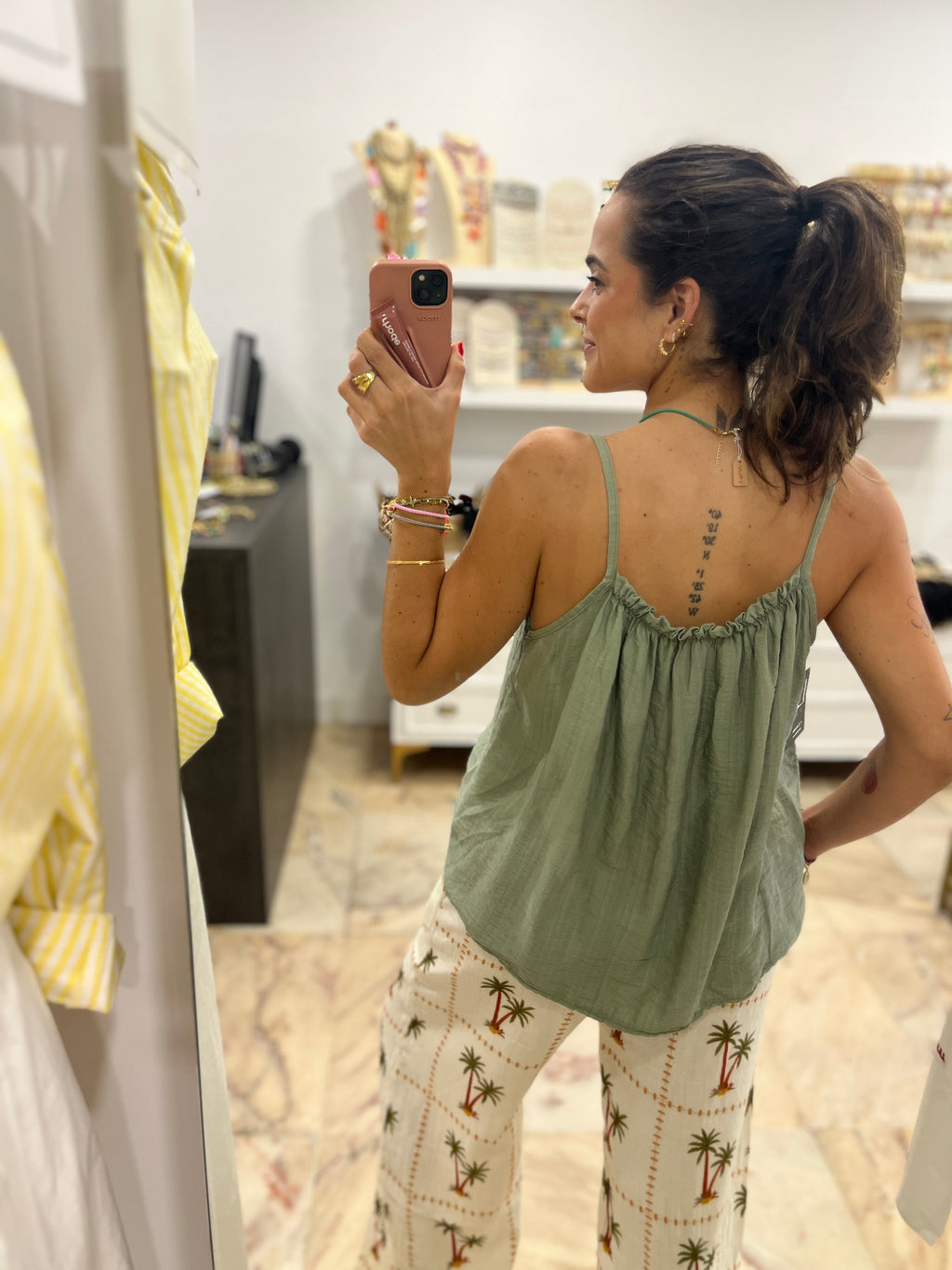 Blusa cuentas