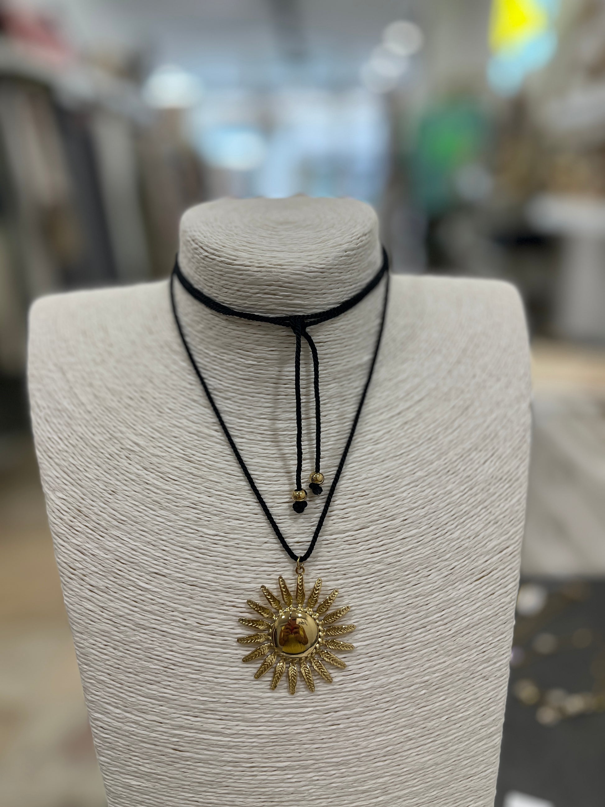 COLLAR CORDON