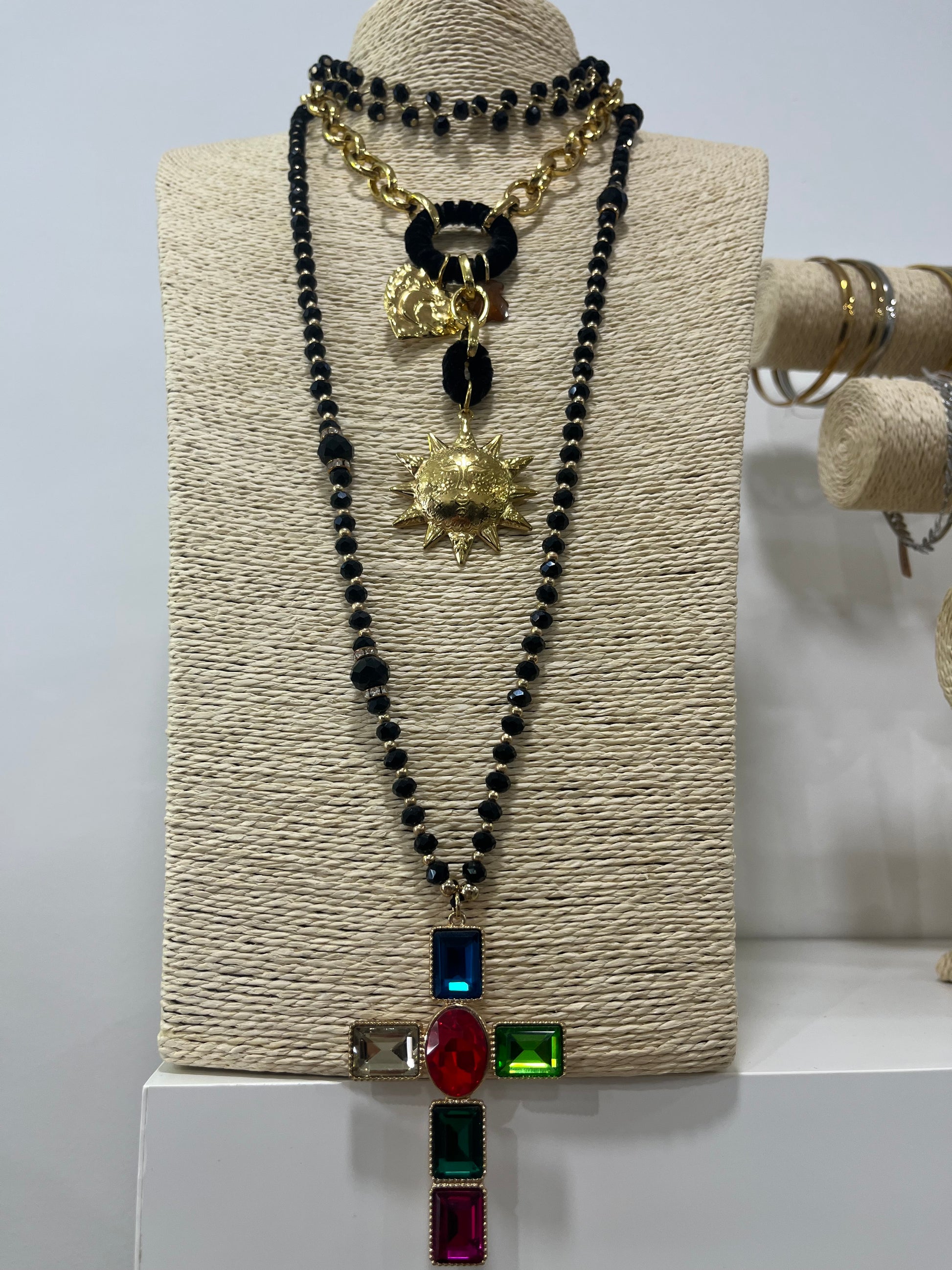 COLLAR