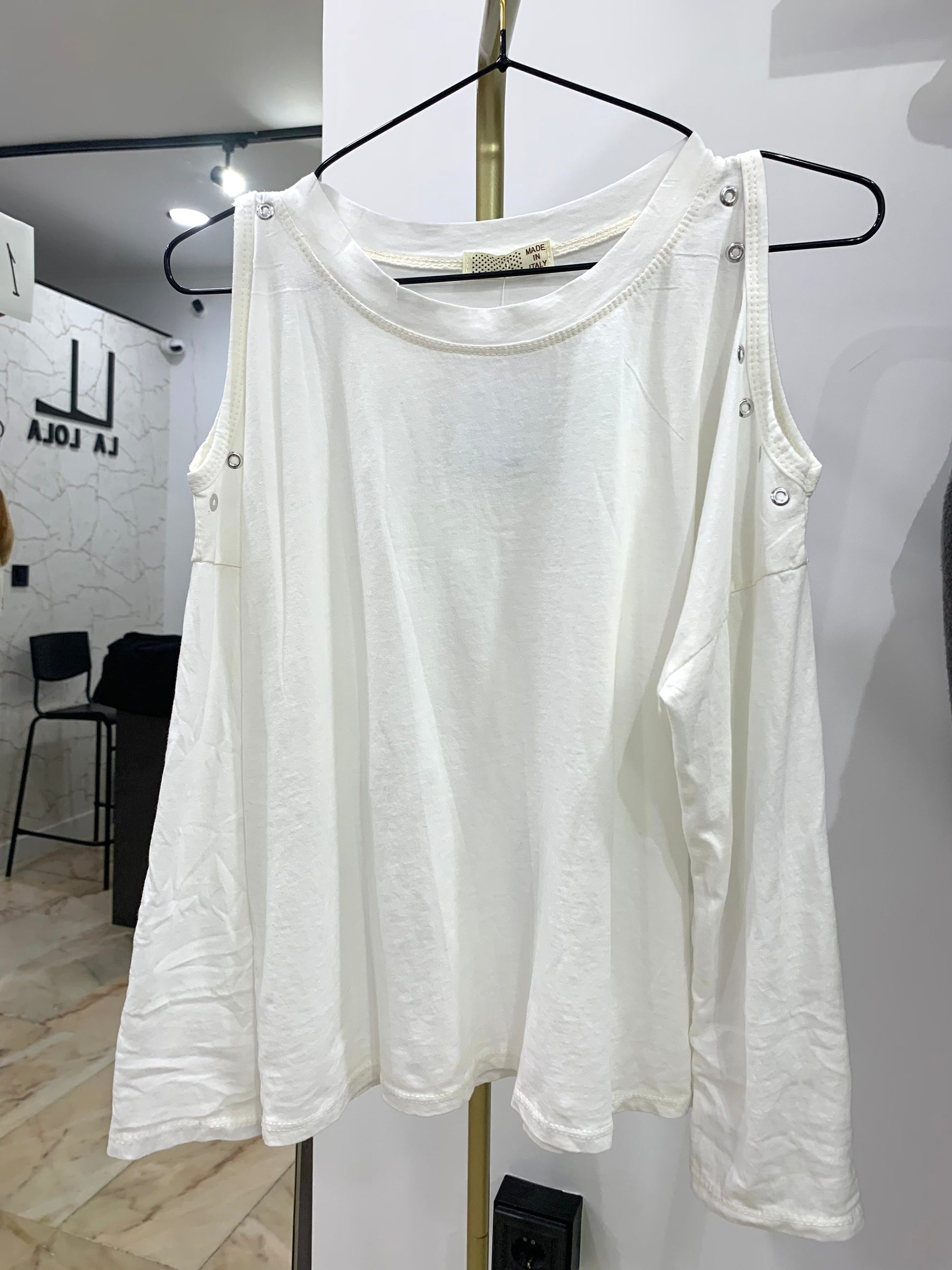 Camiseta detalle hombros