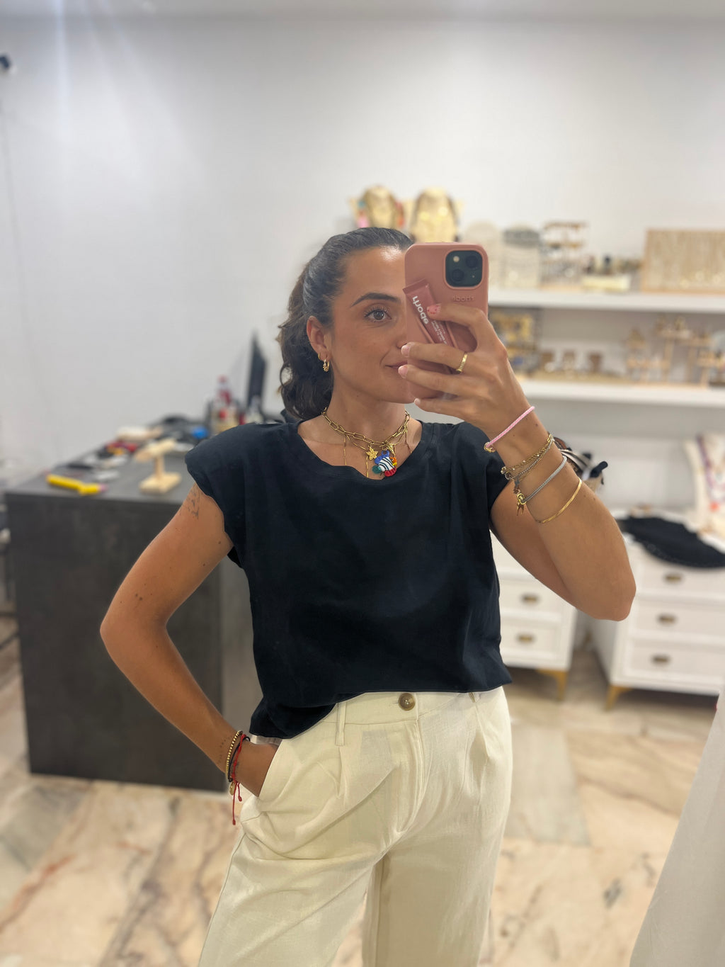 CAMISETA HOMBRERAS