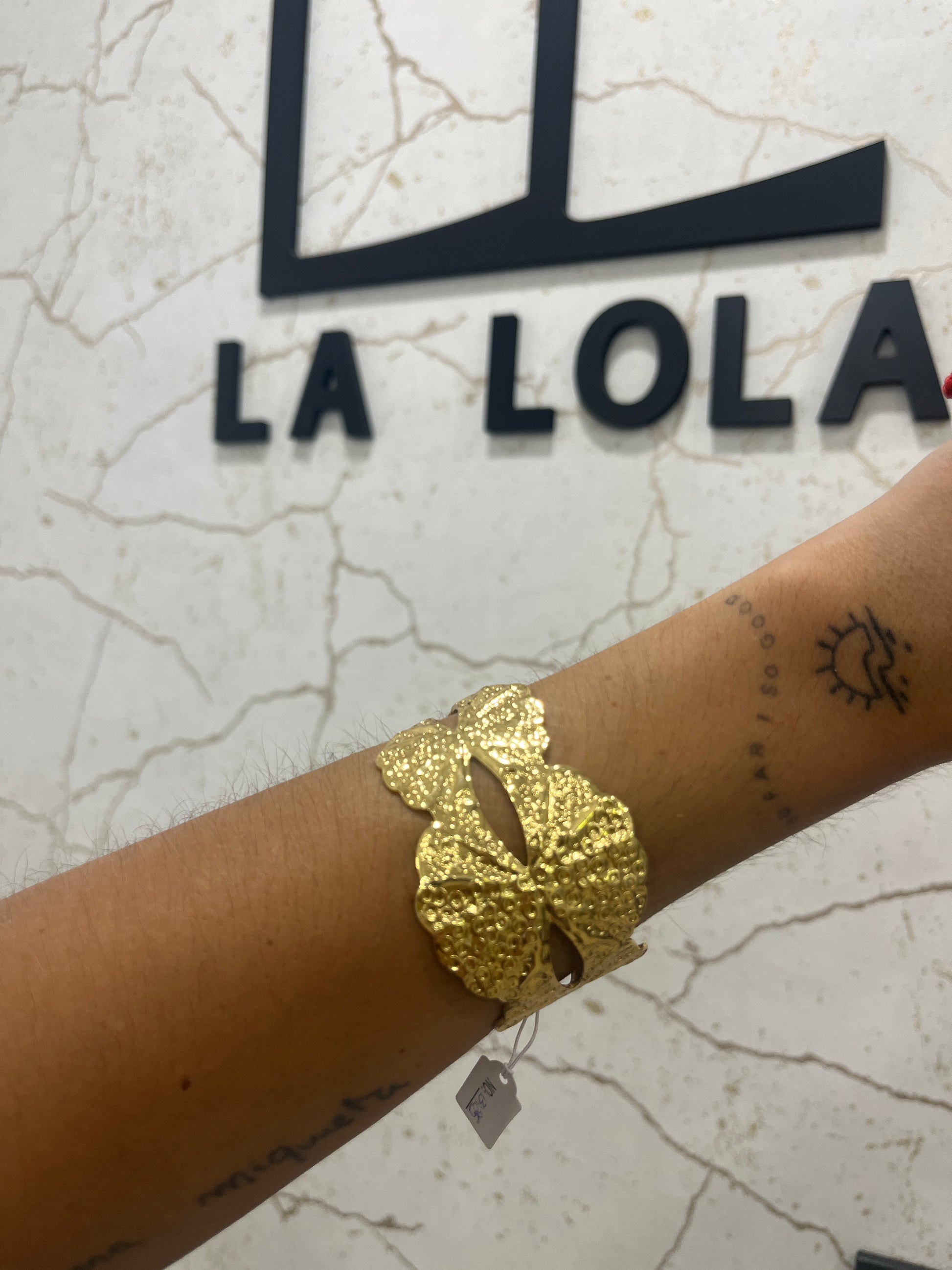 Pulsera rígida