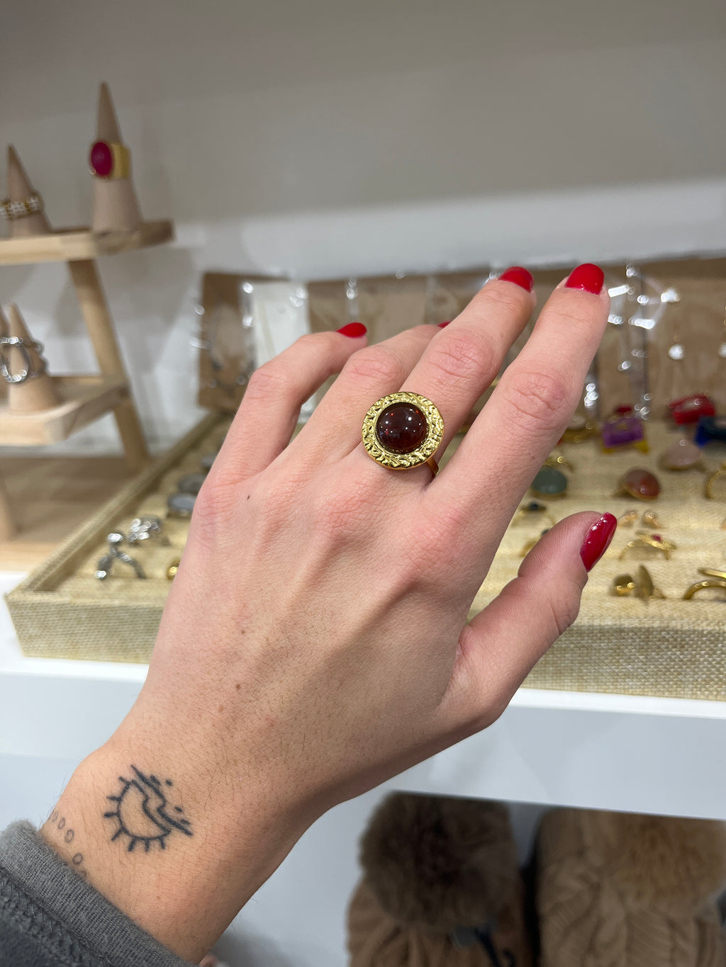 Anillo piedra