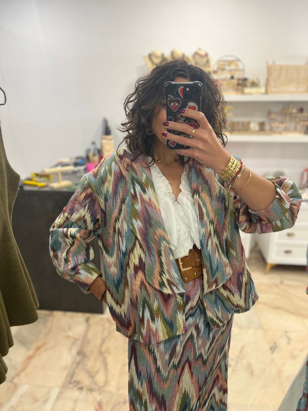 CHAQUETA BORDADA
