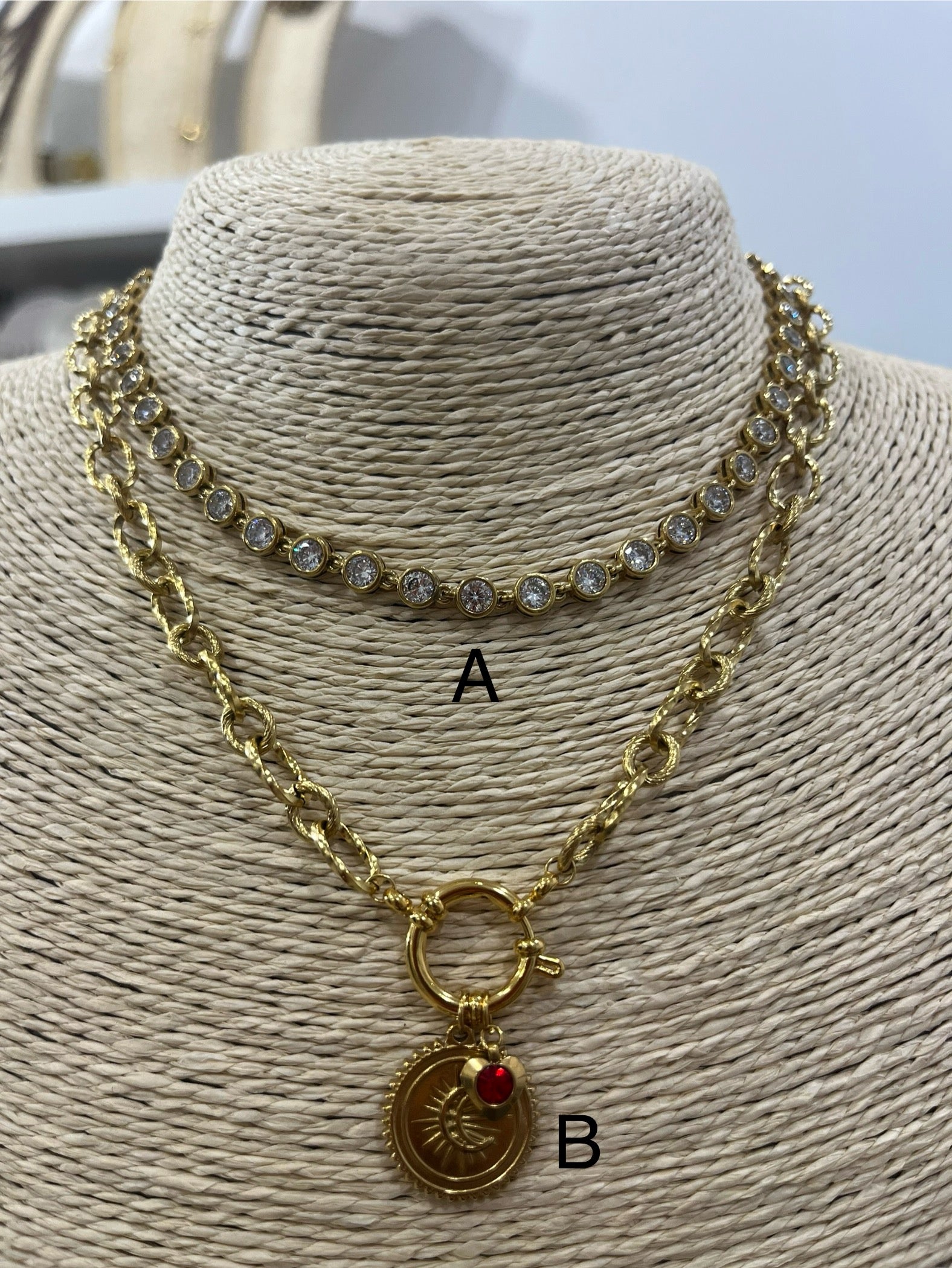 COLLAR