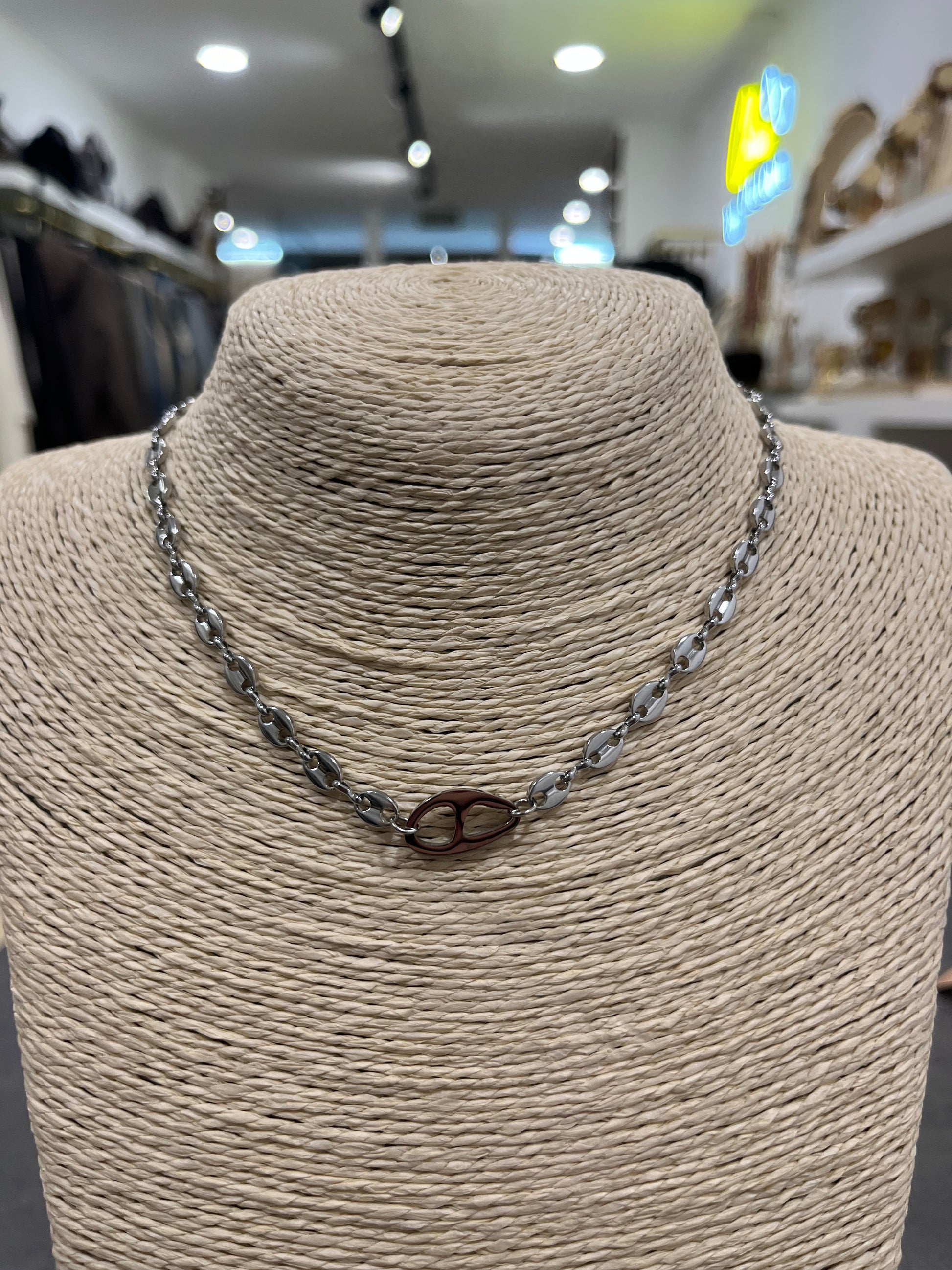 COLLAR