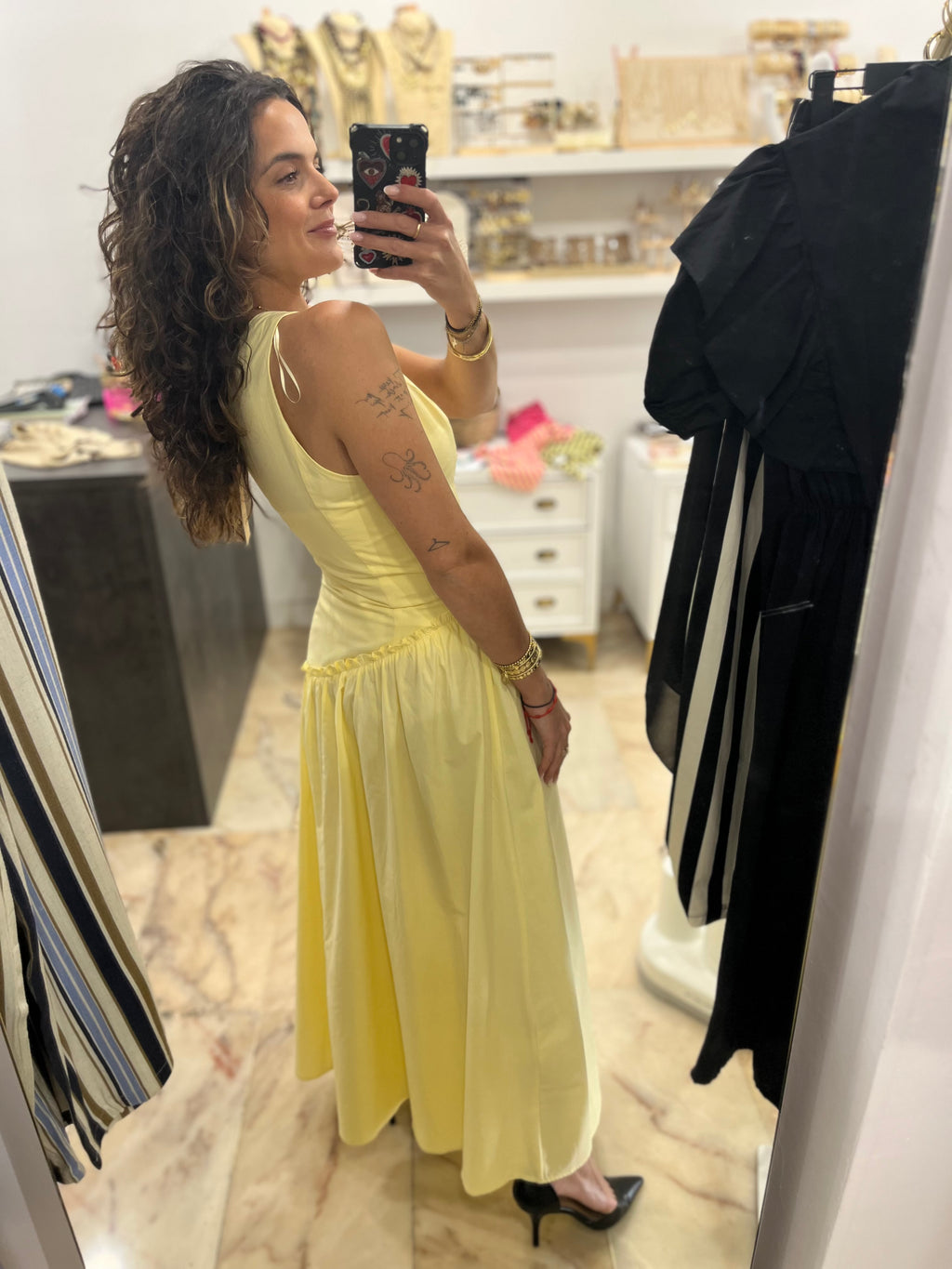 VESTIDO MANTEQUILLA