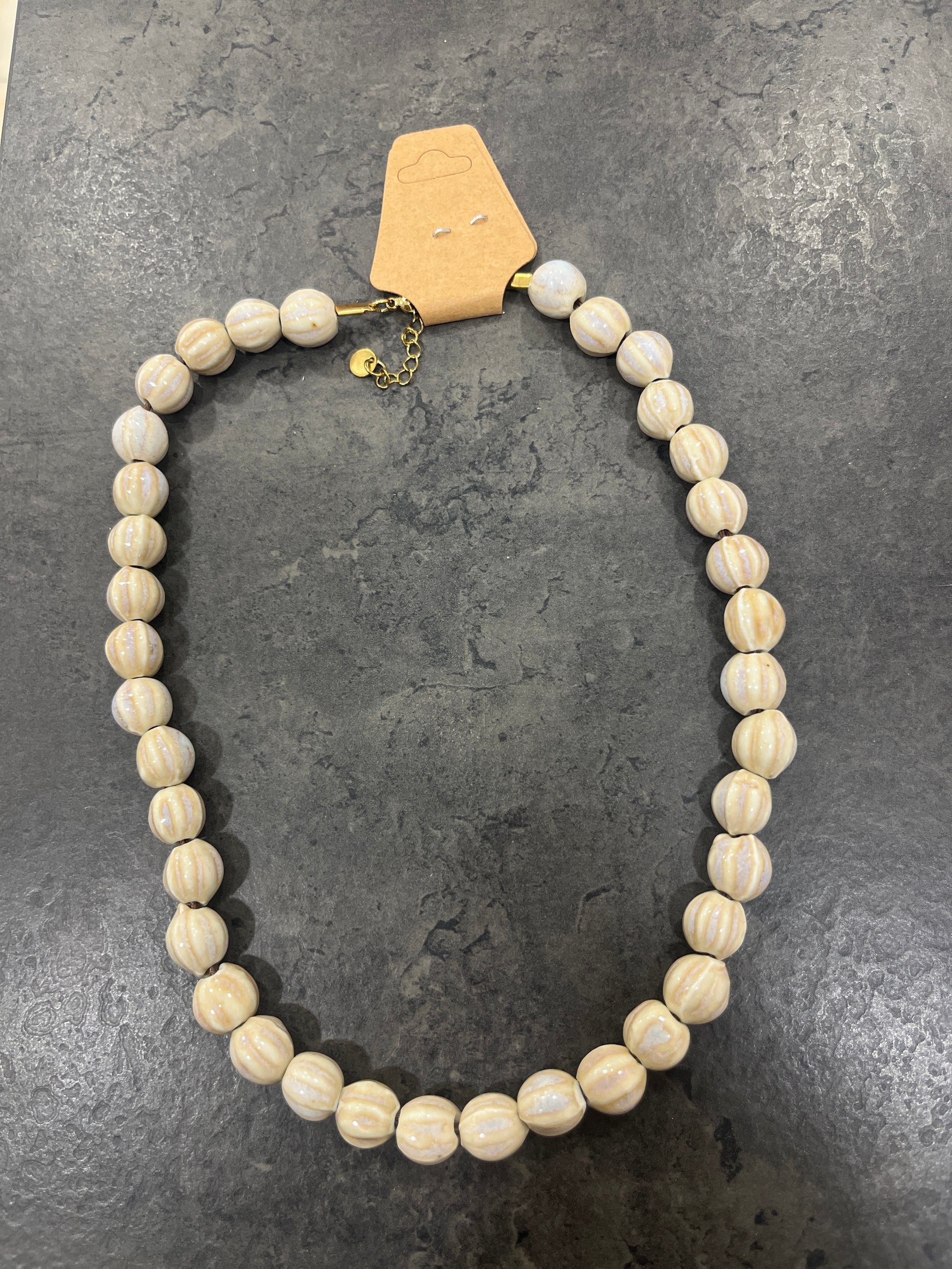 Collar cerámica