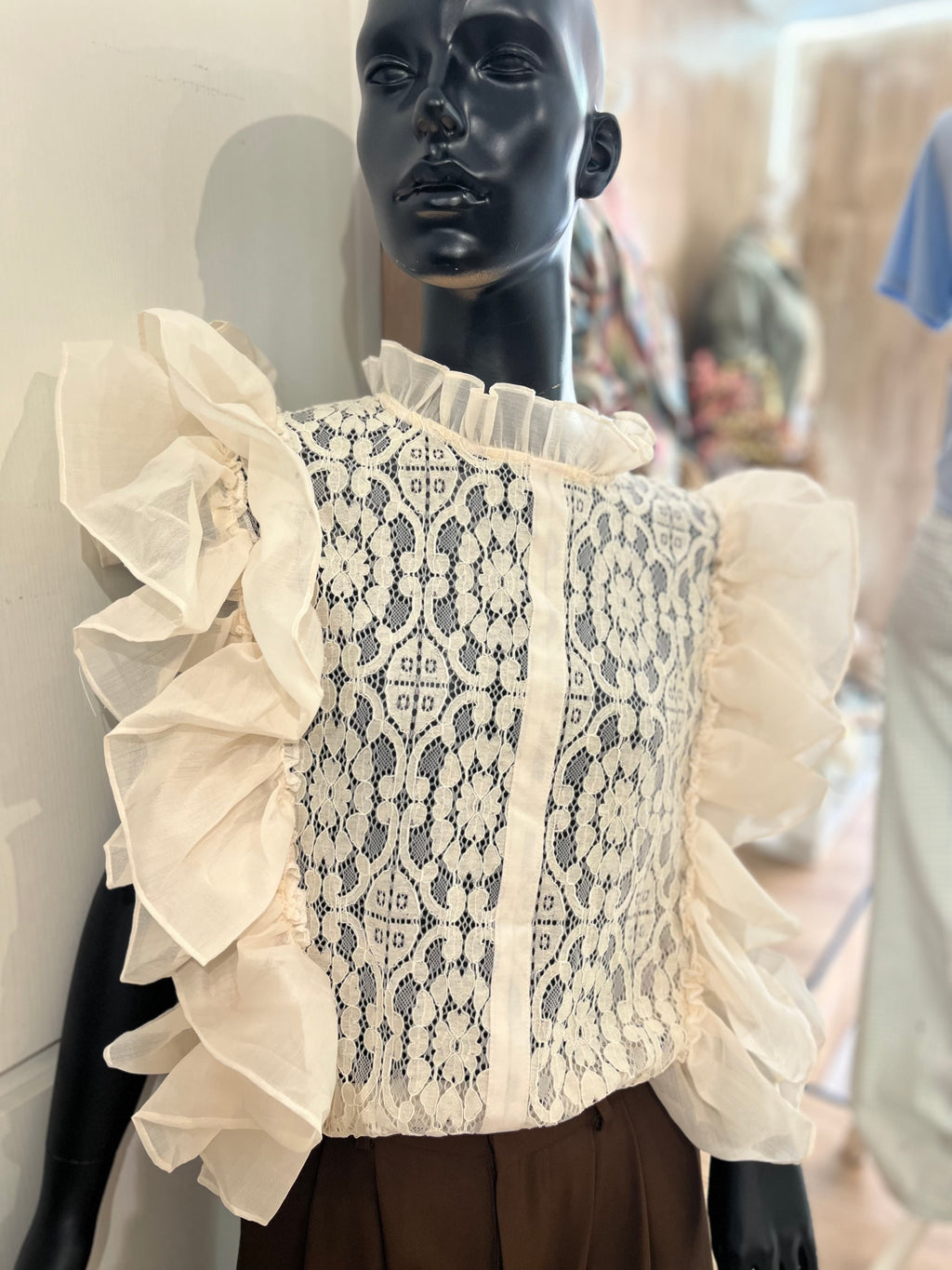BLUSA ENCAJE