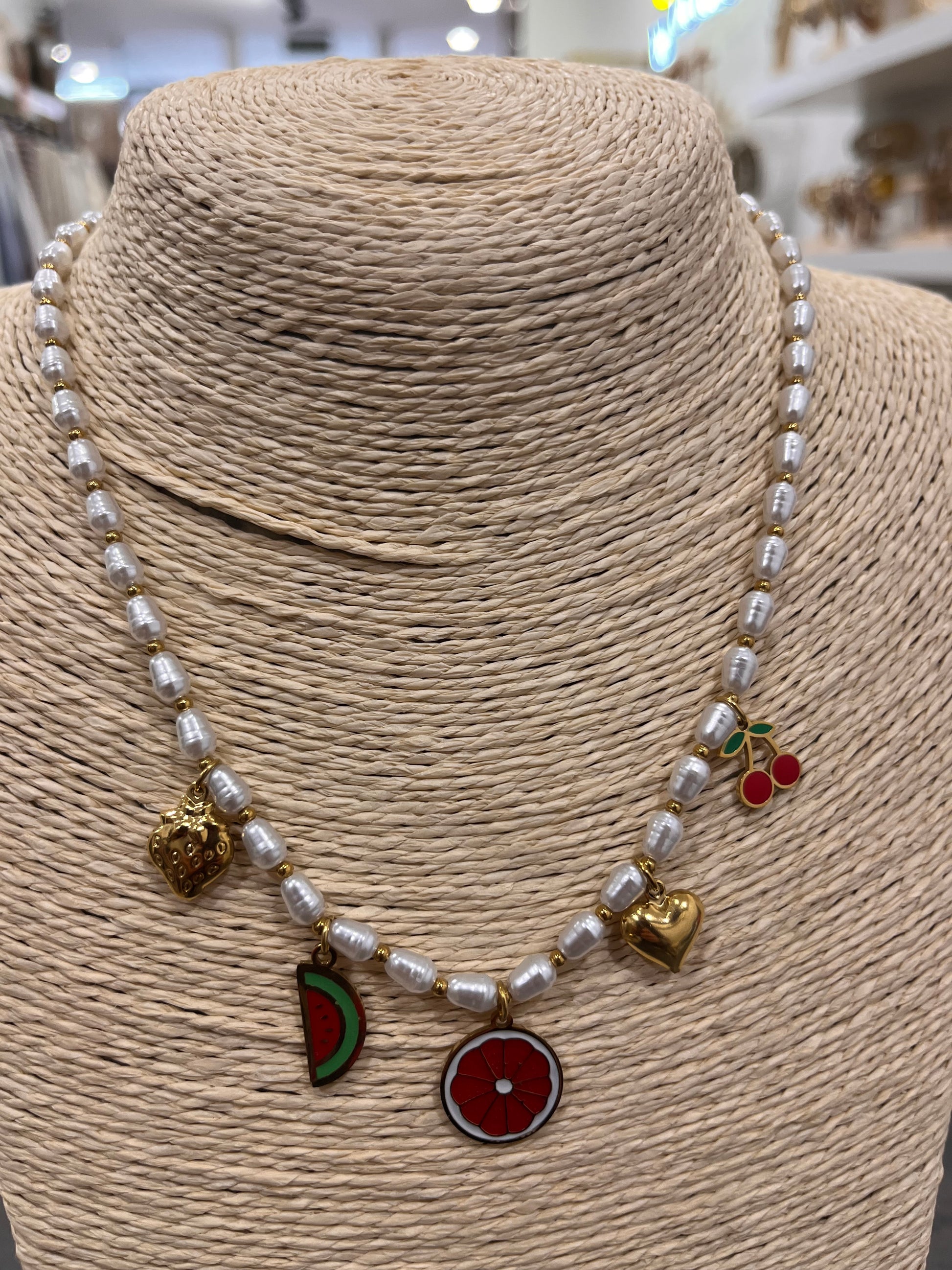 Collar frutas